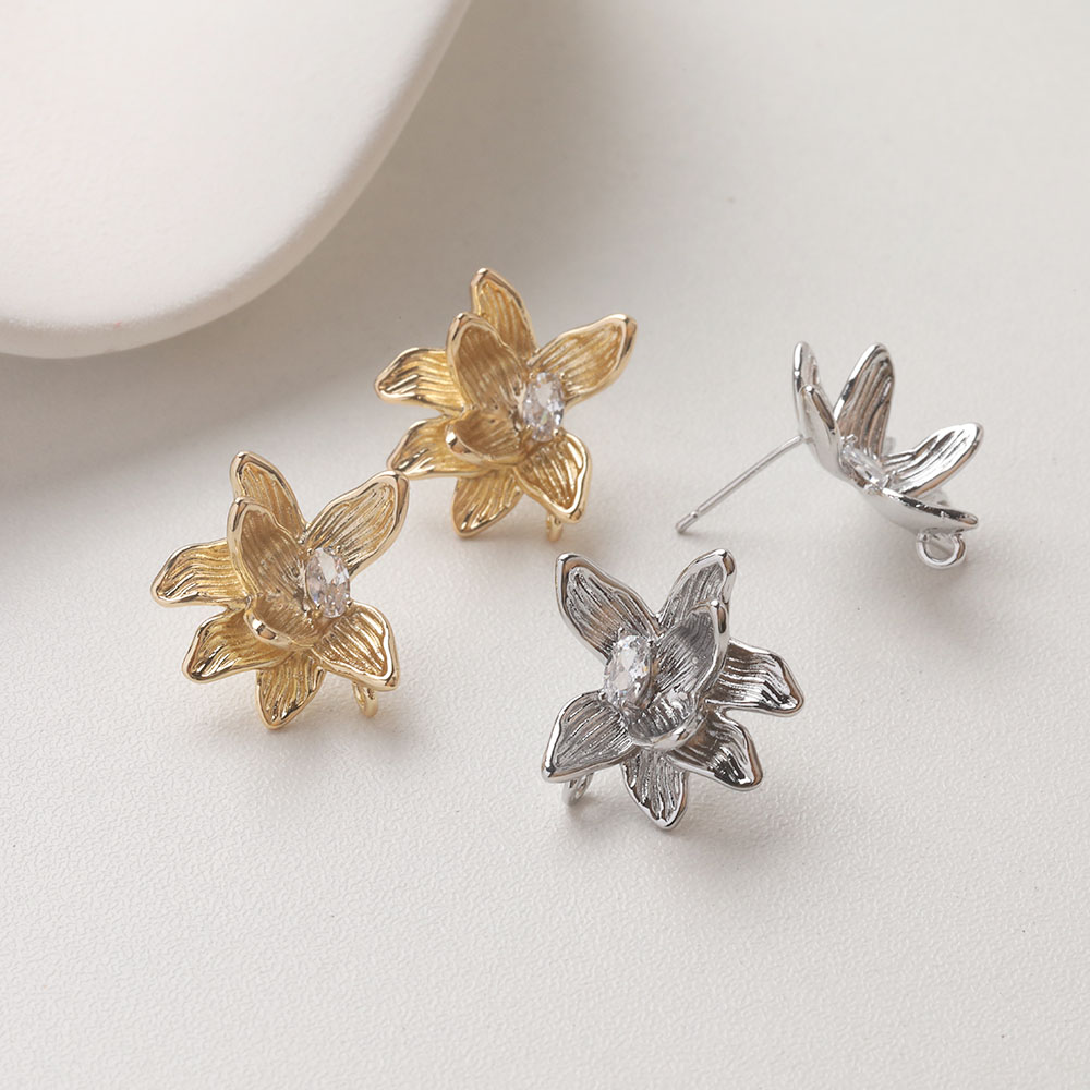 4PCS Dainty Flower Ear Studs E - Flower Supplies 评论和价格