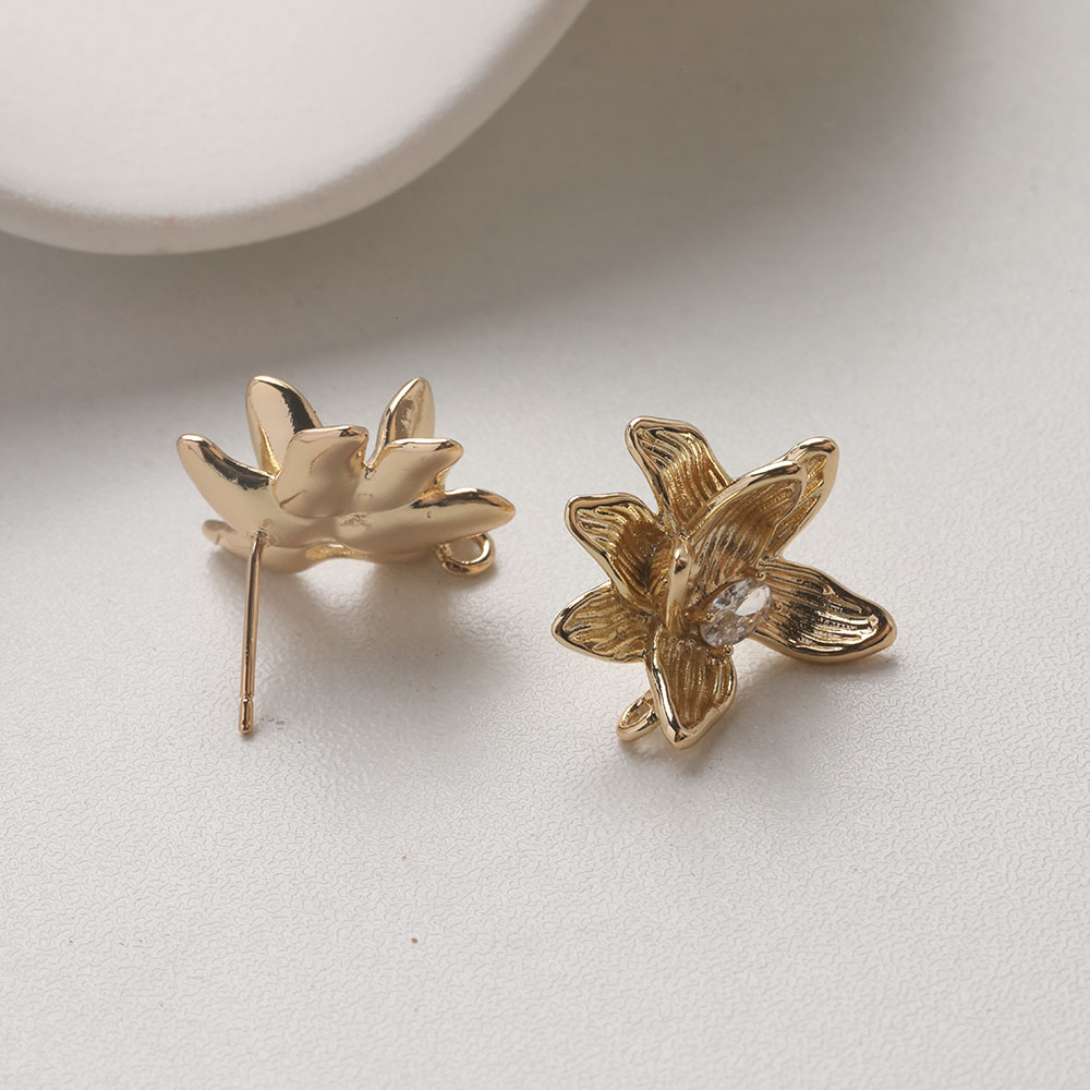 4PCS Dainty Flower Ear Studs E - Flower Supplies 评论和价格